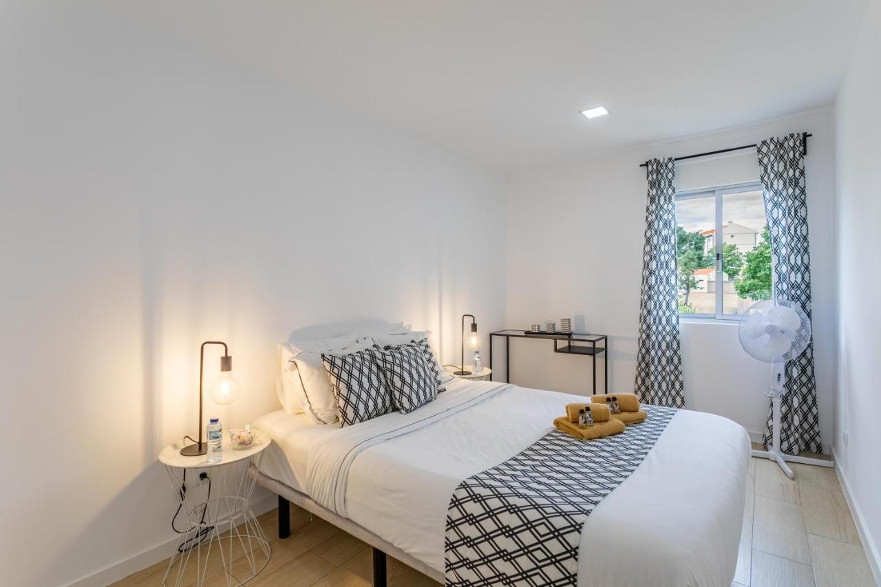 House Black & White Apartment Lisboa Ngoại thất bức ảnh