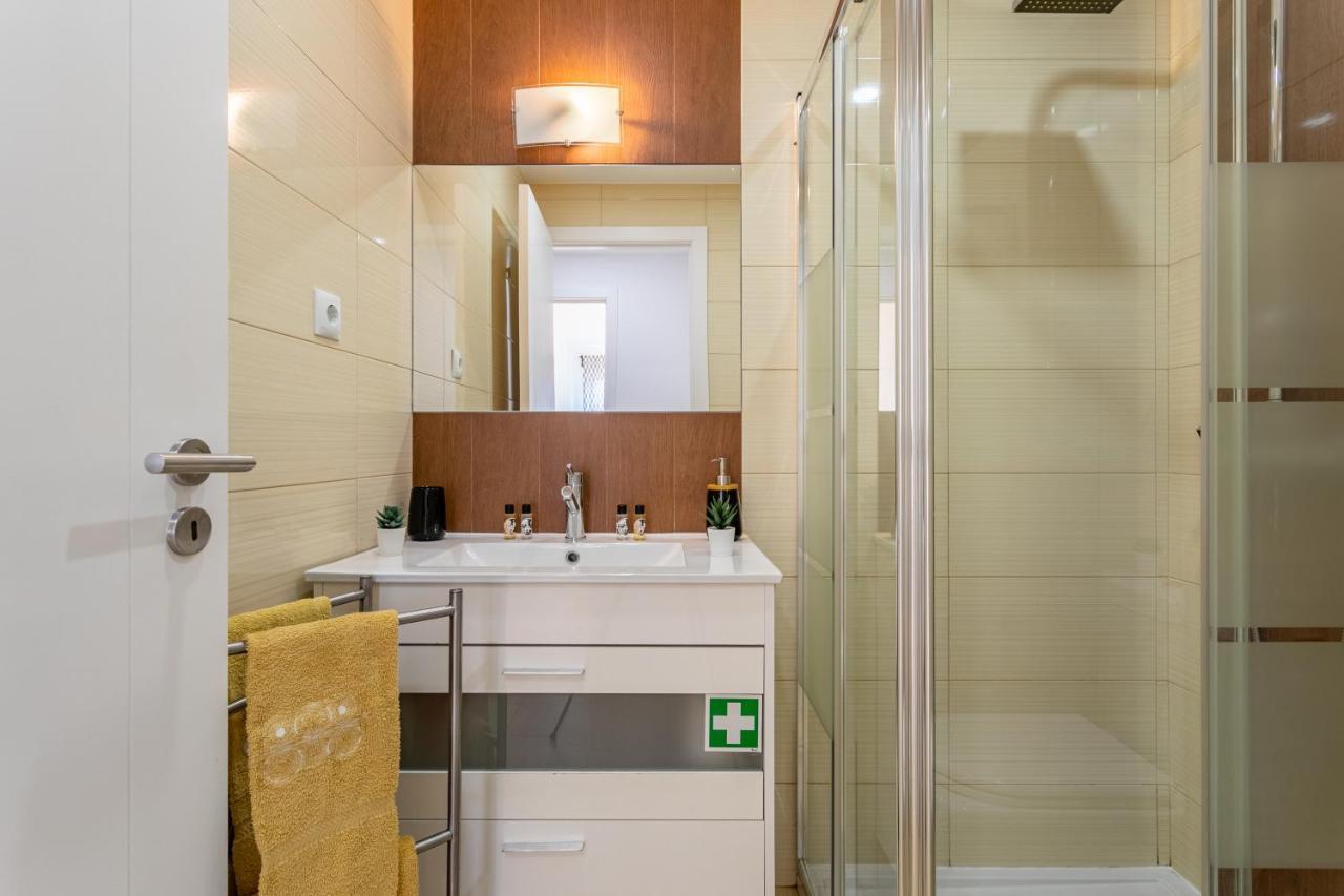 House Black & White Apartment Lisboa Ngoại thất bức ảnh